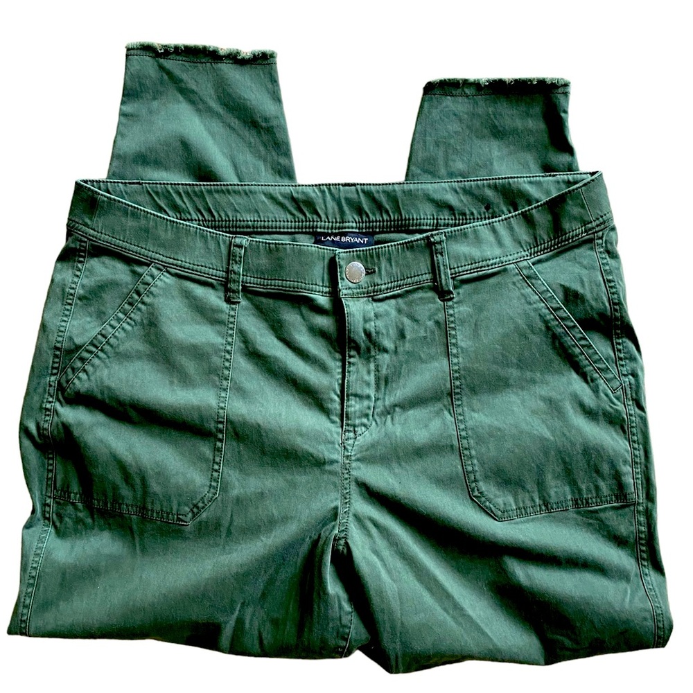 Army pants green capri zip ankle.